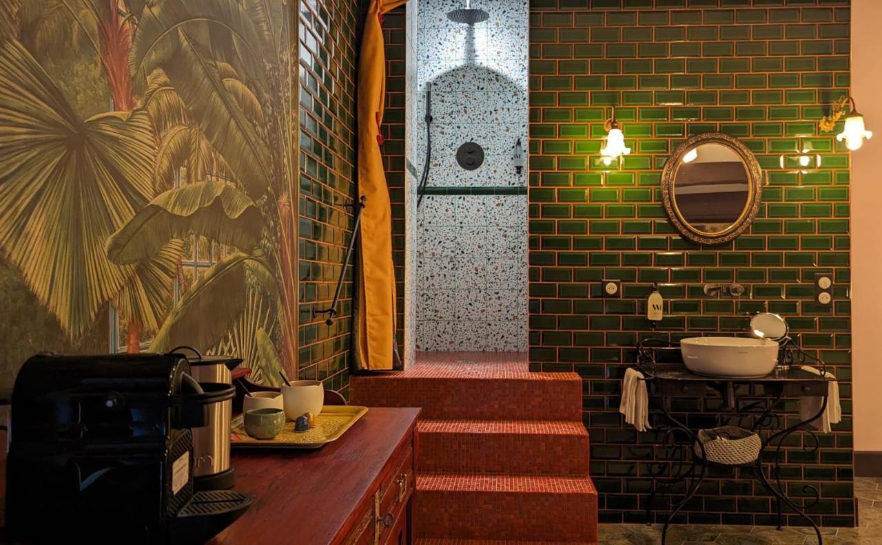 La Galante Hotel Faugeres  ภายนอก รูปภาพ