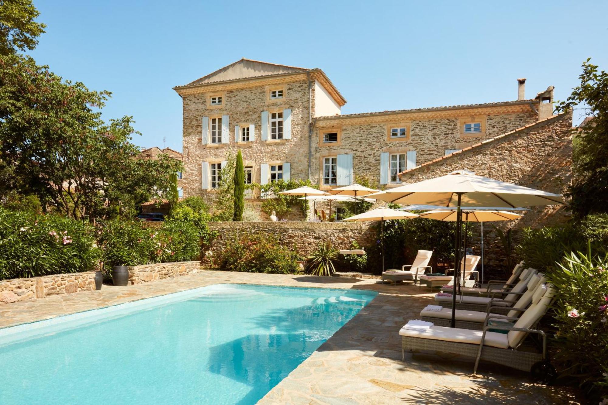 La Galante Hotel Faugeres  ภายนอก รูปภาพ